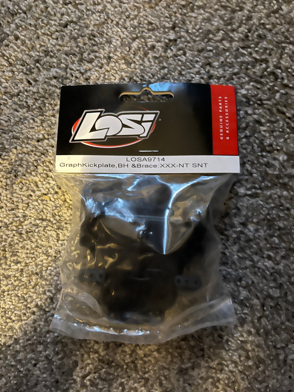 LOSI XXX-NT GRAPHITE KICK PLATE
