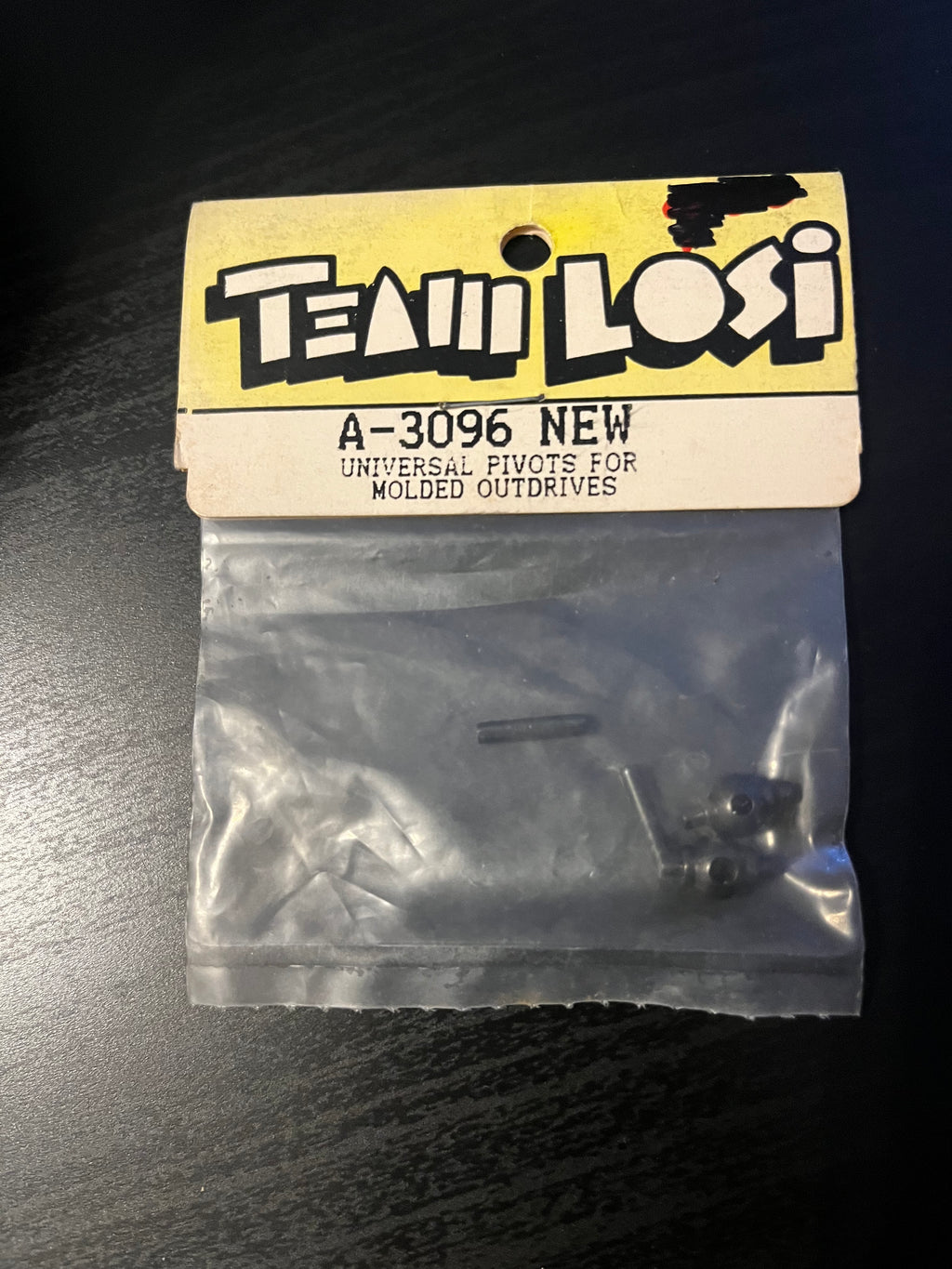 LOSI UNIVERSAL PIVOTS FOR MOULDED OUTDRIVES