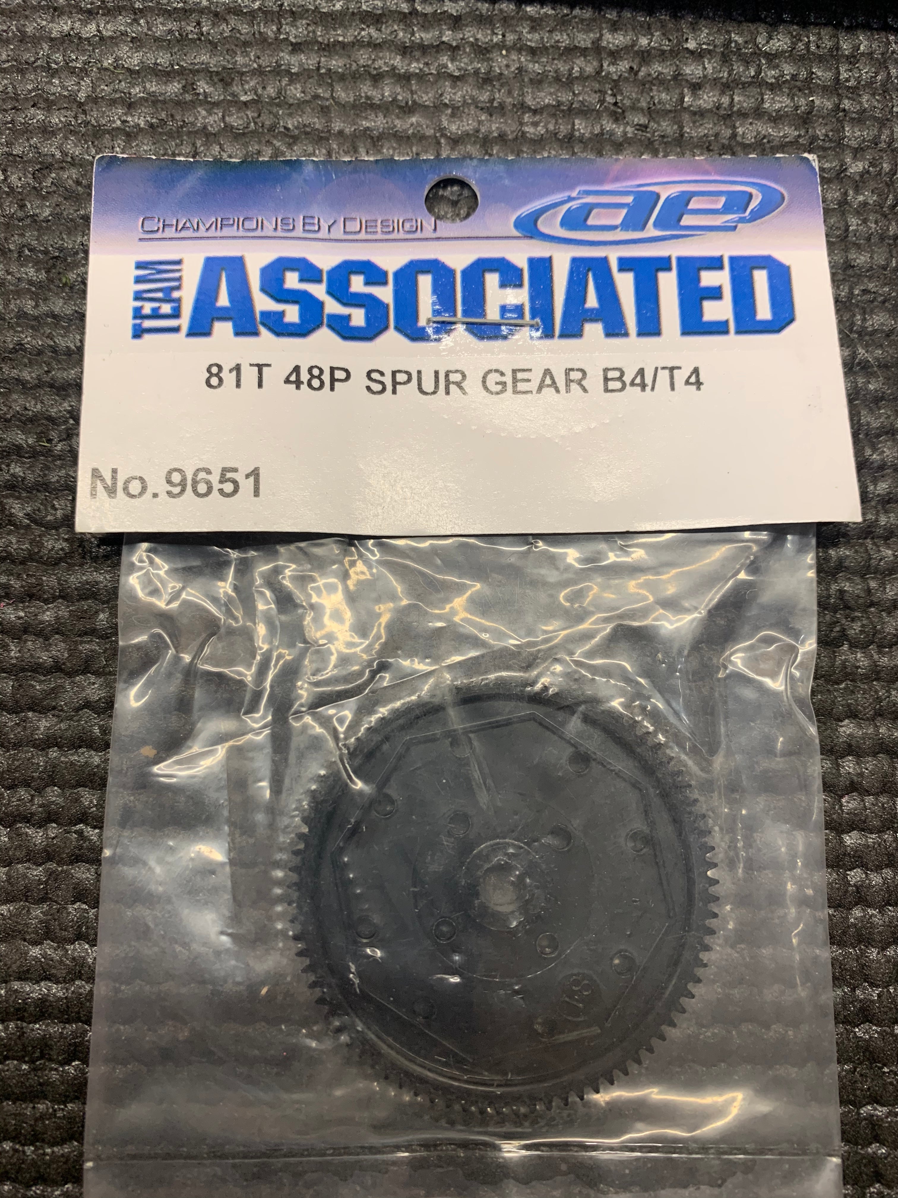 TEAM ASSOCIATED B4 81T 48P SPUR GEAR