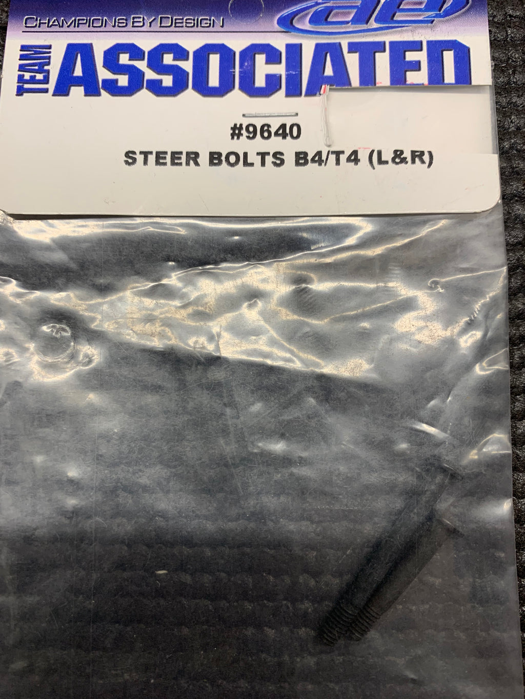TEAM ASSOCIATED B4 STEERING BOLTS BOTH SIDES