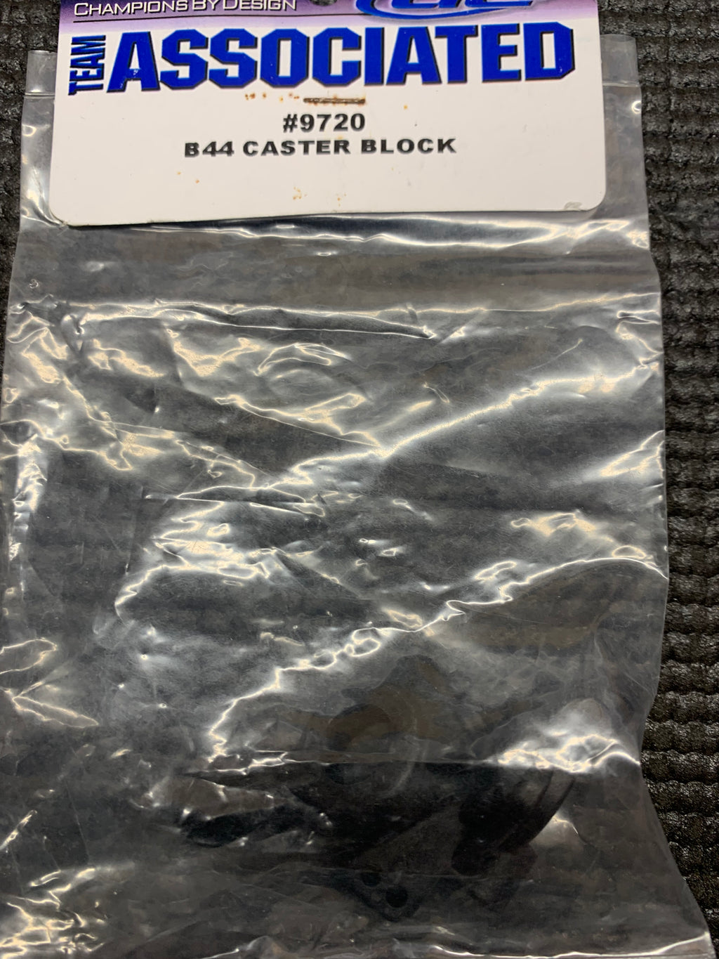 TEAM ASSOCIATED B44 CASTER BLOCKS