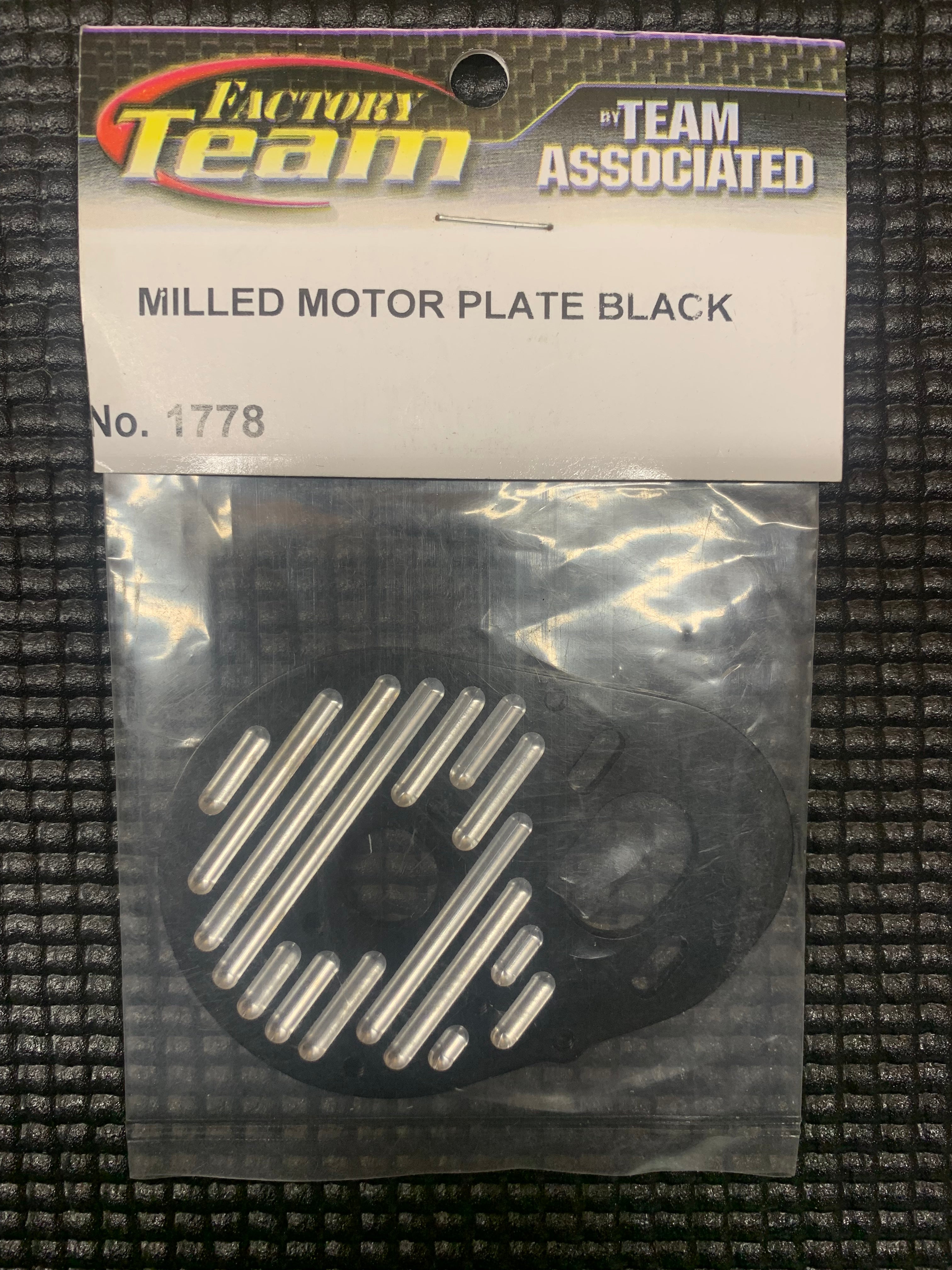 TEAM ASSOCIATED B4 BLACK MILLED MOTOR PLATE