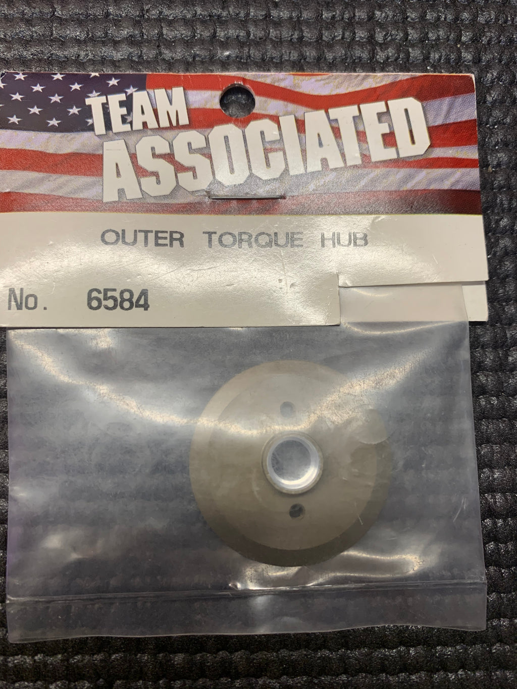TEAM ASSOCIATED B2 B3 OUTER TORQUE HUB