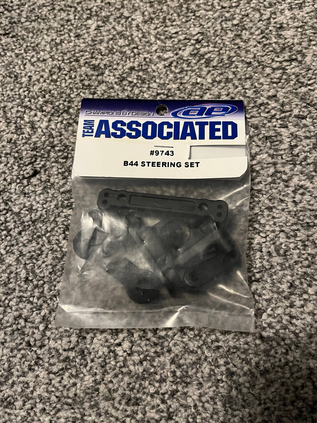 TEAM ASSOCIATED B44 STEERING SET