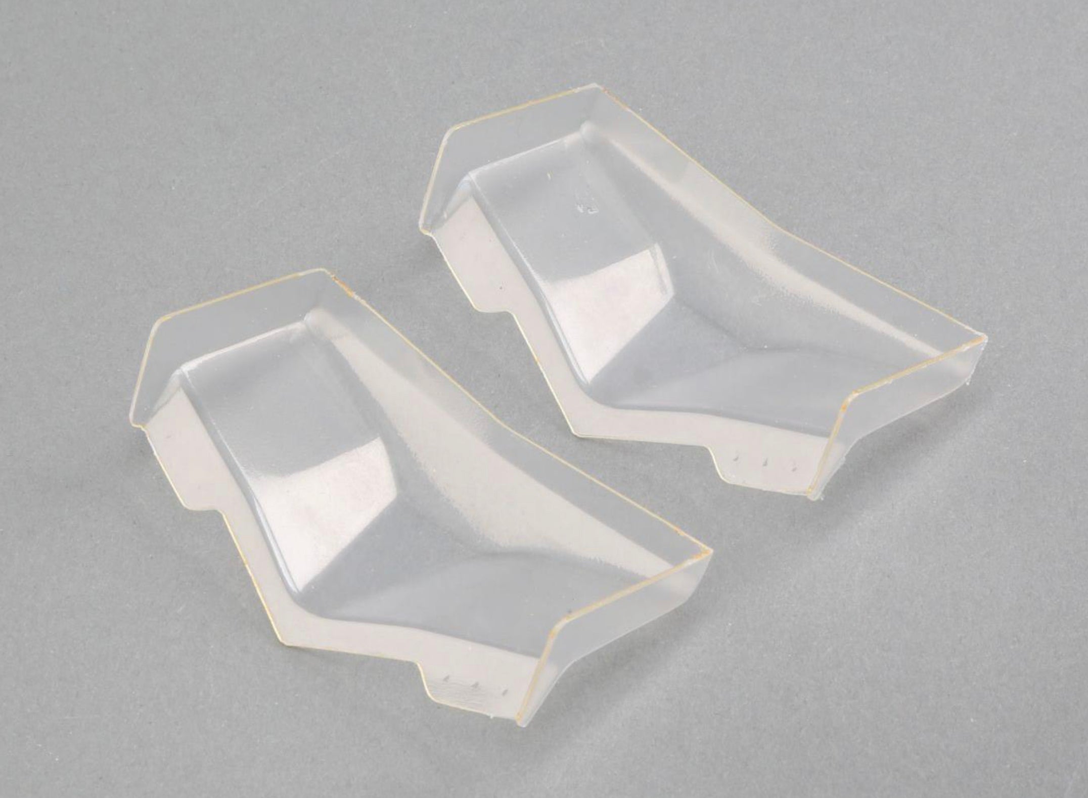 TLR 22 High Front Wing, Clear (2)