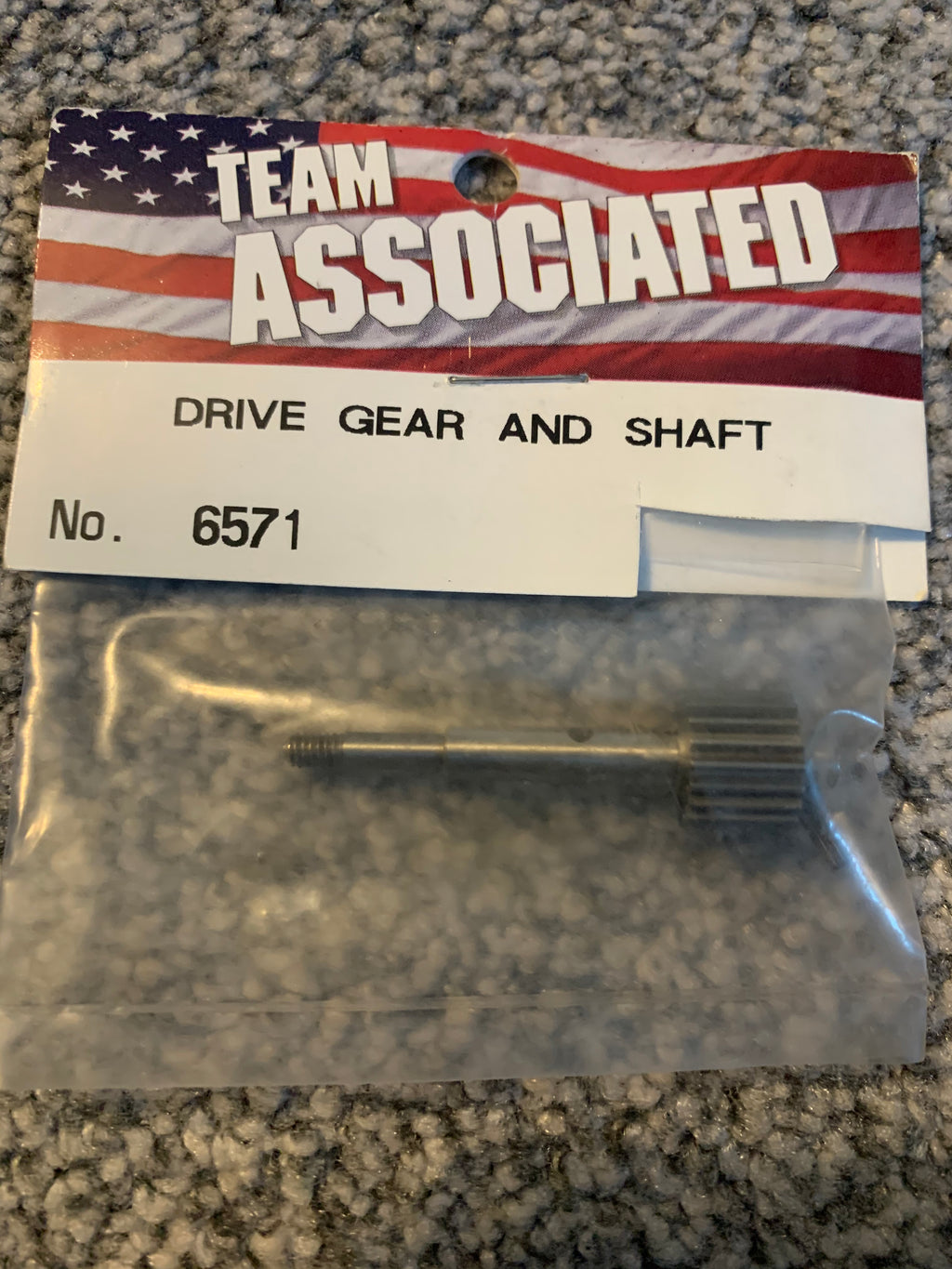 TEAM ASSOCIATED B2 LAYSHAFT / DRIVE GEAR