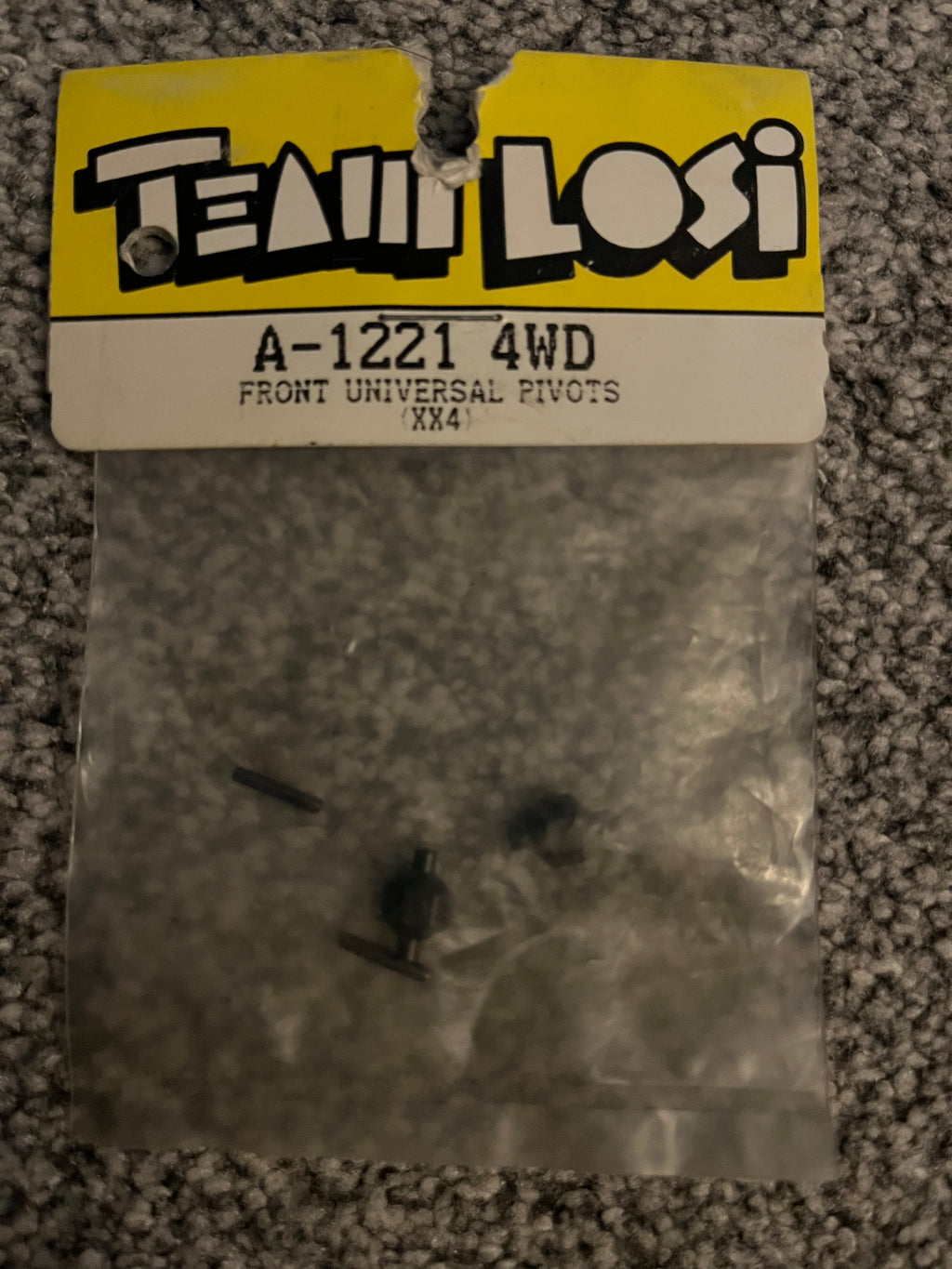 LOSI XX4 FRONT UNIVERSAL PIVOTS